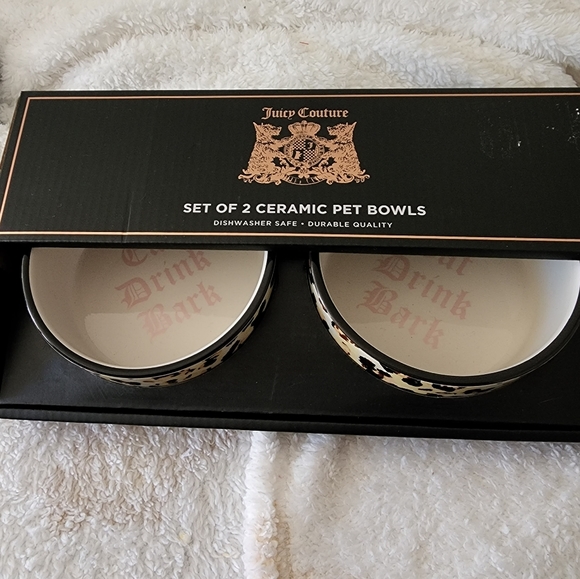 Dog bowls - Picture 2 of 7